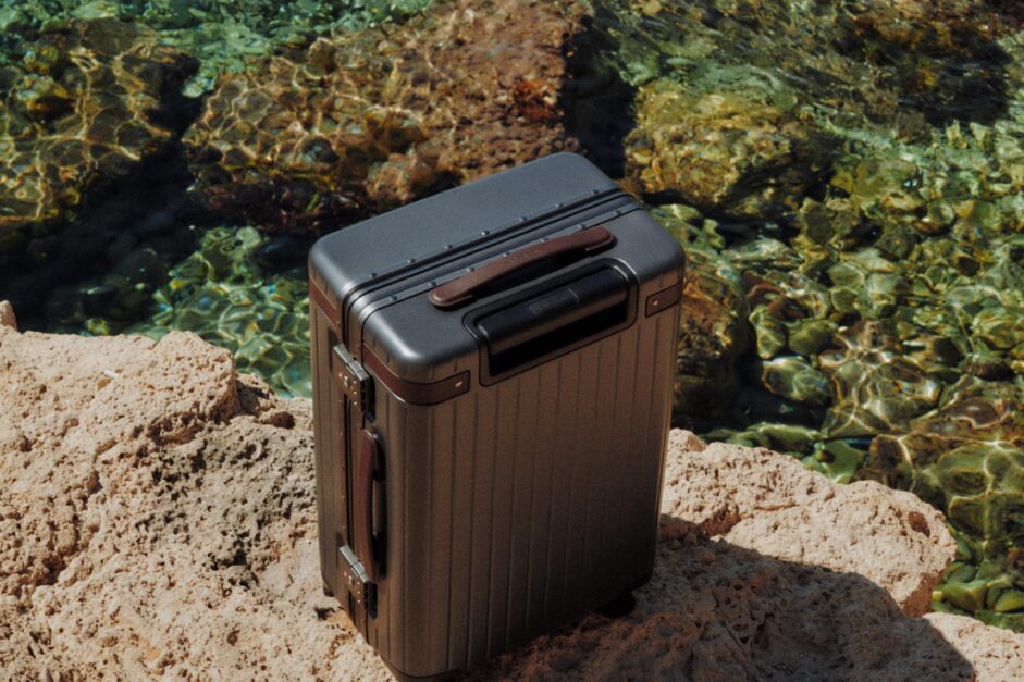 Carl Friedrik Suitcase black Sumer 2025