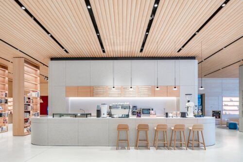 Interior des Café im NIO House in Tianjin, China, 2019