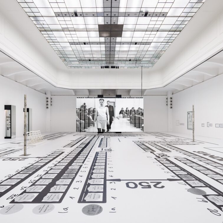 Installation view Helmut Lang. Séance de Travail 1986–2005 at MAK Vienna