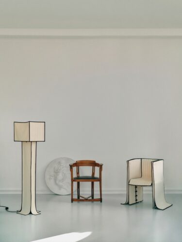 Intallation view of new copenhagen gallery Innenkreis, with exhibition titled »Raiments« by artist Laerke Ryom