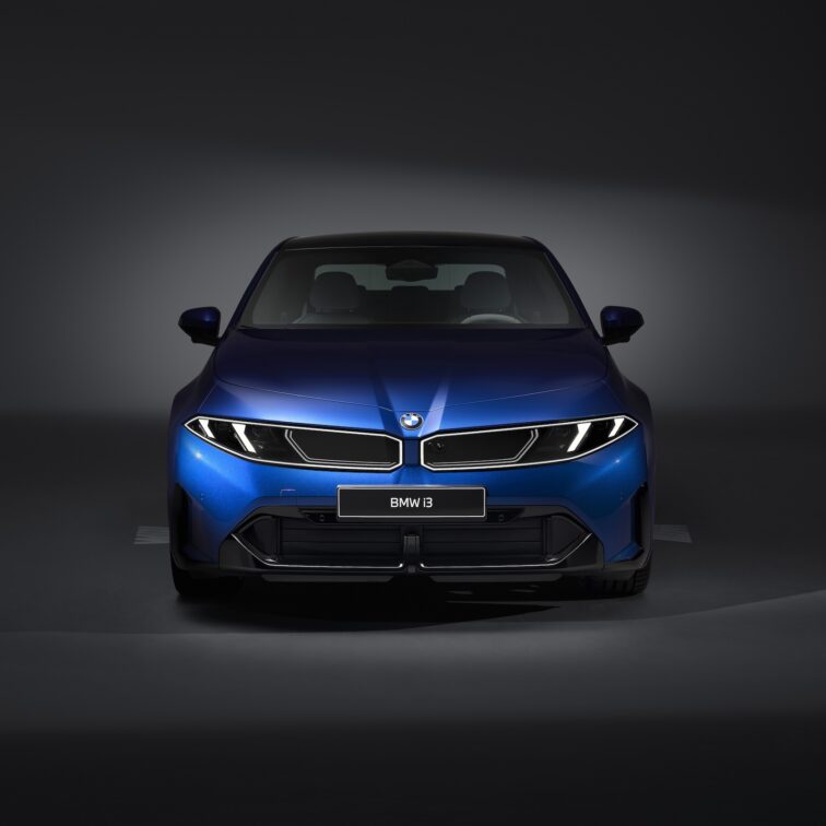 Front view of the New BMW i3 Neue Klasse exterior design