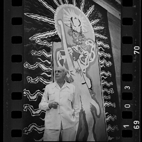 Portrait des französischen Textilkünstlers Jean Lurçat