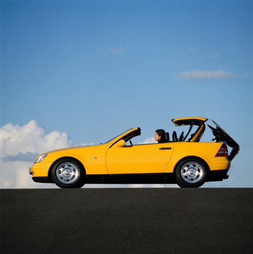 yellow mercedes-benz slk, lk-200, r-170