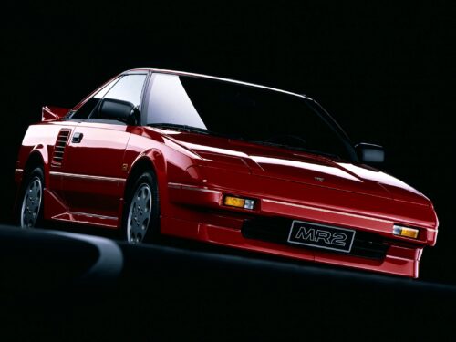 Red Toyota MR 2 W10