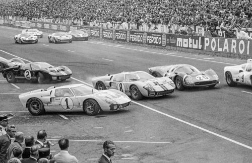 Images by Rainer Schlegelmilch from Ferrari Sports Car Racing published by taschen