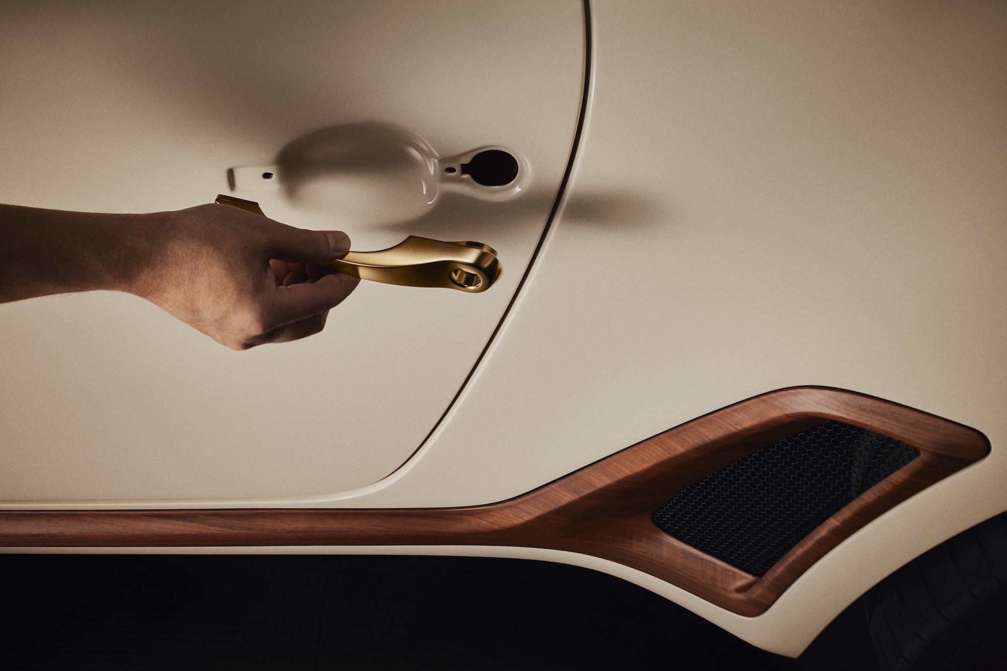 Desing Detail Interior Design Louis Vuitton and Singer Porsche 911
