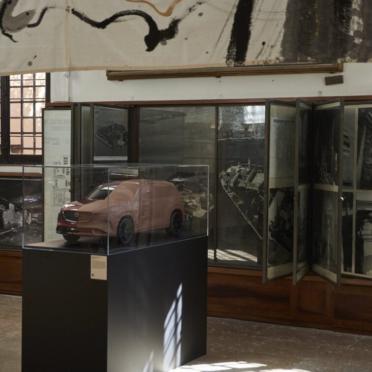 Mazda bei der Homo Faber Biennial in Venedig mit Fokus auf japanische Gestaltungskultur und Kodo Design.
