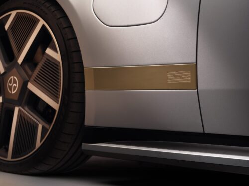 silver leap of jaguar Type 01 silver design 