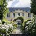 Fassade und Garten des Palais Trapp und Corthea in Innsbruck