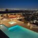 Stahl House, Case Study House #22, in Los Angeles - night view
